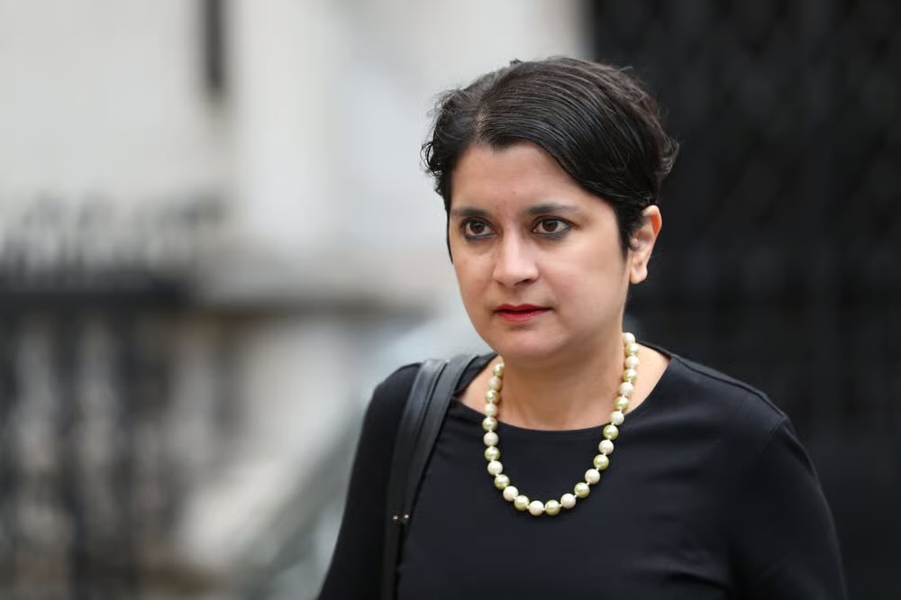 ArchRose90's tweet photo. Baroness Shami Chakrabarti, believes that Patriot Platform should be proscribed, even though no arrests were made or property destroyed.

She previously argued against proscribing Palestine Action even though they broke a female officer’s spine &amp; damaged 2 planes at an RAF base. https://t.co/PxYhA9fJu5