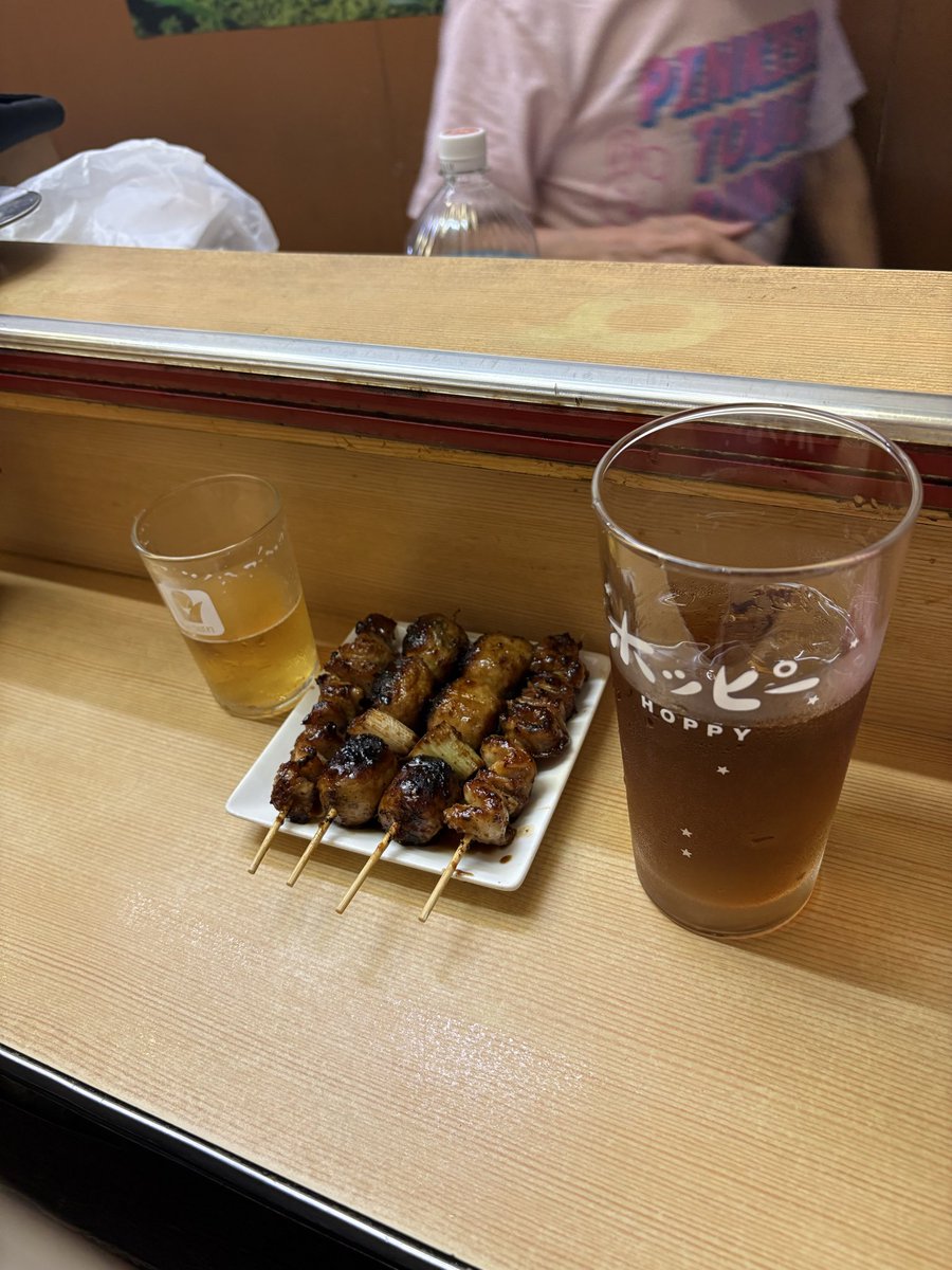 mic_emi1224's tweet photo. 昨日はしょまさんのワンマンライブ！
めちゃくちゃ楽しかったです‼︎
やっぱりしょまさんの音楽は元気になる✨
終わった後は、偶然会ったメレンゲさんととある場所へ😊
行きたかった場所がこんなに早く行けることになるとは思わず…感謝です🙏
ありがとうございました✨✨ https://t.co/W80PzNCI6w