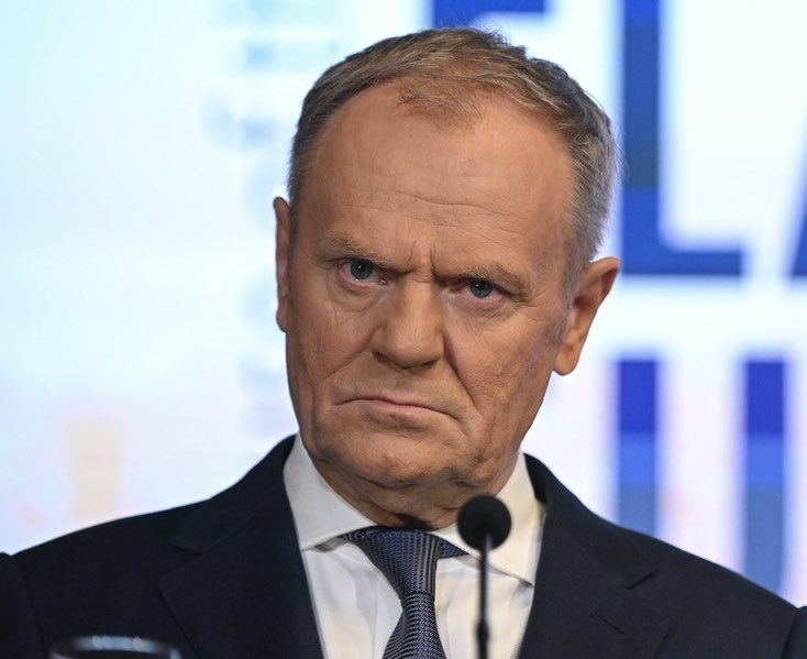 NowySwiat24's tweet photo. Jest już w zasadzie znany program KO na wybory za rok. To 4 konkrety:

1. Straszenie Polaków wojną. 
2. Straszenie opozycji aresztem.
3. Straszenie wszystkich faszyzmem.
4. Otwarcie nowej fabryki pogardy wobec prezydenta. 

I te akurat 4 konkrety to oni dowiozą. I to grubo przed wyborami.