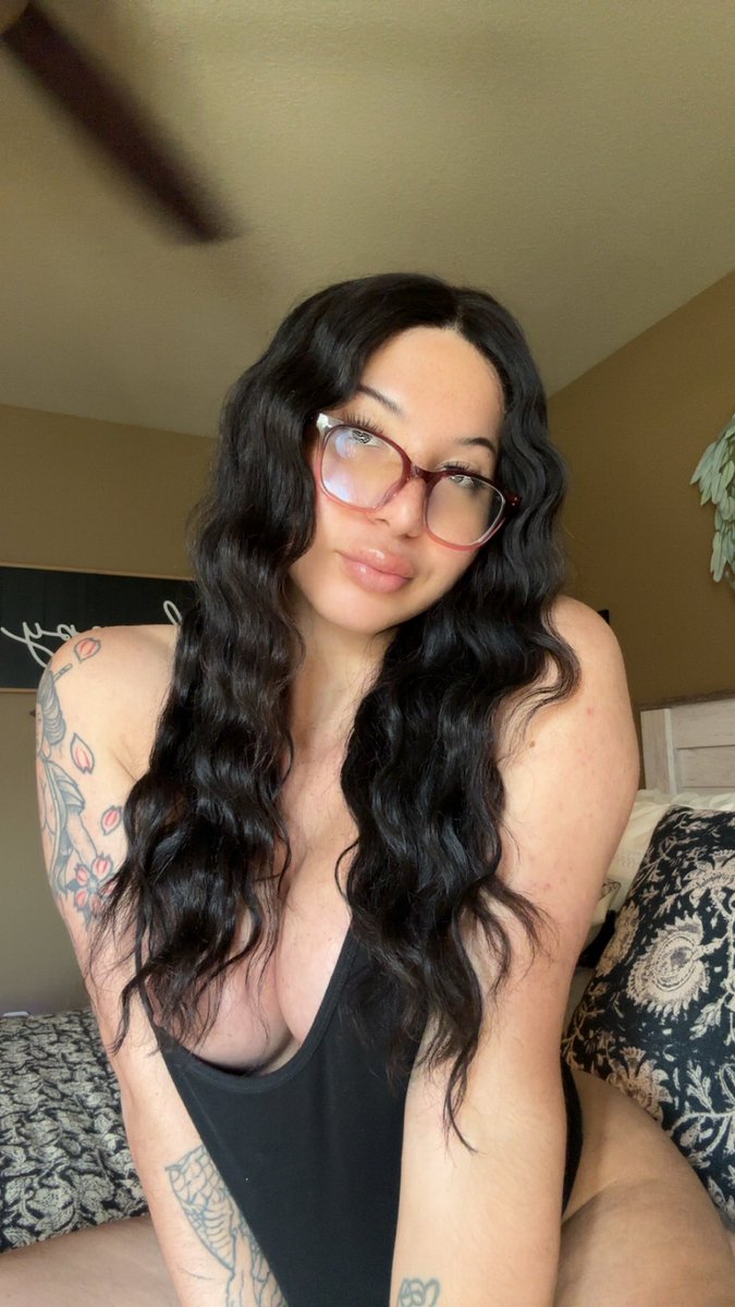delaneycrossx's tweet photo. Would you let me steal a smile?😉 https://t.co/Ieh2ywsZMb