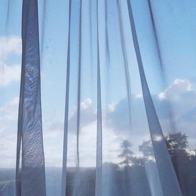 Belleslune's tweet photo. ☁️: bom dia, meus amores
hoje o dia acordou mais azul, pois é dia de azure:☁️ #azureslife https://t.co/MEFnOhdqTL
