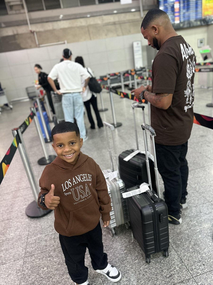Ingridguida12's tweet photo. Ele não sabe ,mas todas as vezes que vejo ele tendo algo que eu não pude ter ,eu me realizo nele 💙🥰🥹 https://t.co/wK1X6wKhv6