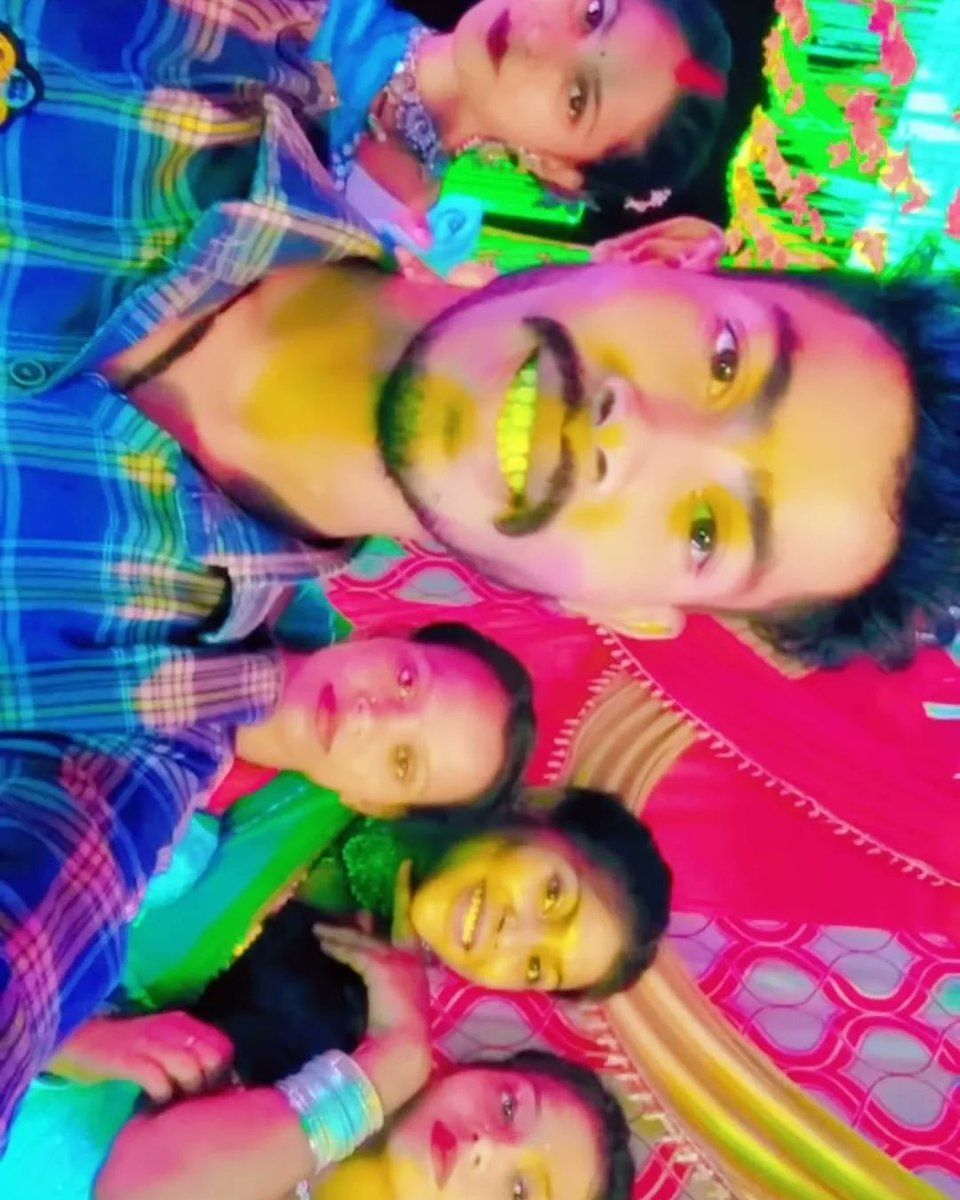 CarolinMarzd's tweet photo. Jharkhandi vibes. https://t.co/ZMbxFSx9of