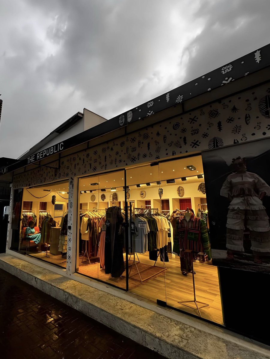 Yaksfit's tweet photo. _Made in Africa. Created for the world.

Every piece tells a story of heritage, artistry, and the timeless beauty of African craftsmanship.

📍 No. 33B, Gana Street, Maitama, Abuja

#explorer #lifestyle #abuja #businesses #explorepage✨ https://t.co/C3K5KWG9eC