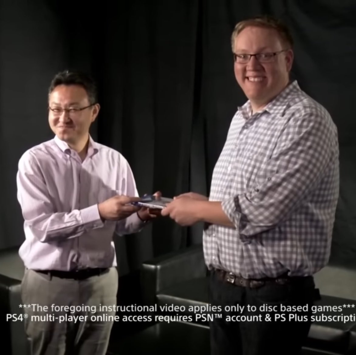 Genki_JPN's tweet photo. Shuhei Yoshida and Adam Boyes recreated the iconic “This is how you share your games” PlayStation ad with nothing in their hands 😭 https://t.co/nIQDttdXNg