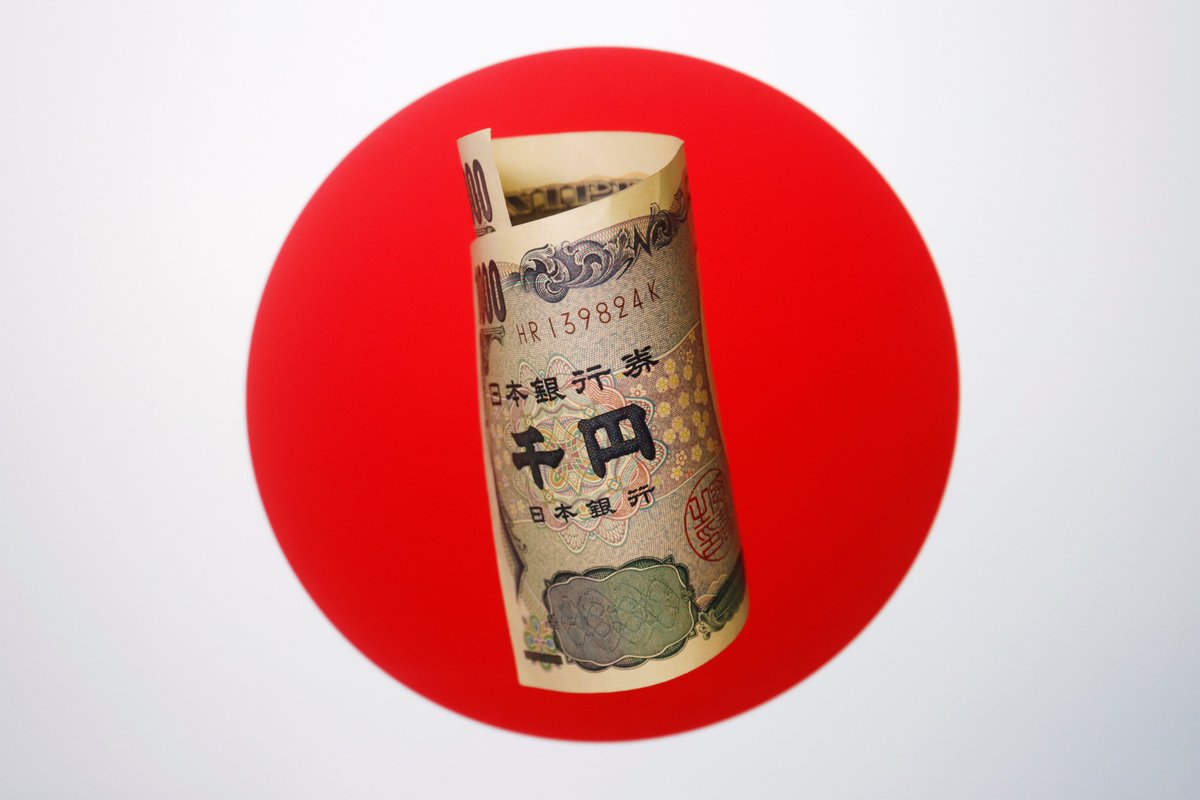 Breakingviews's tweet photo. Japan’s weak currency has a three-body problem - https://t.co/tfW6Ujgzga https://t.co/iyRo6tXrya
