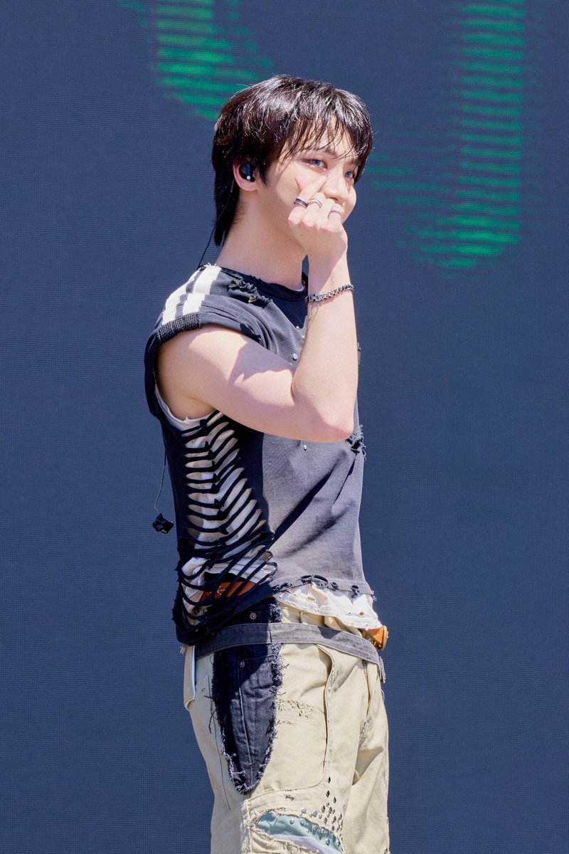 pledis_17's tweet photo. DINO 'Madly Medley' Photo Sketch

▶️ https://t.co/fYny6Yf2cv

#DINO #디노
#SEVENTEEN #세븐틴
#MadlyMedley https://t.co/MbVBI3SRNN