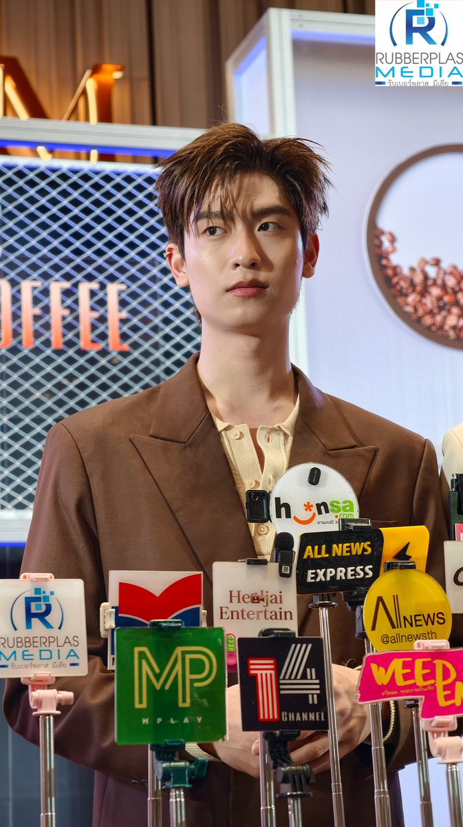Rubberplasmd's tweet photo. “โทมัส ธีร์ทัศน์” ช่วงสัมภาษณ์สื่อ ในงาน "ICONIC CRAFT COFFEE EXPO 2026"

TMK ICON COFFEE 26 

#ICONICCRAFTCOFFEExTMK
#tthomastc 
#ICONICCRAFTCOFFEEEXPO 
#มหานครแห่งกาแฟไอคอนสยาม https://t.co/GlaJvsqOSx