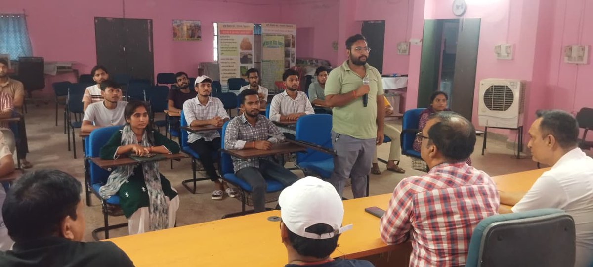 rohtaskvk's tweet photo. Organization of Slogan writing and Essay writing competition on "Swachhata Hi Seva" among RAWE students. https://t.co/V9DeoZ9lil