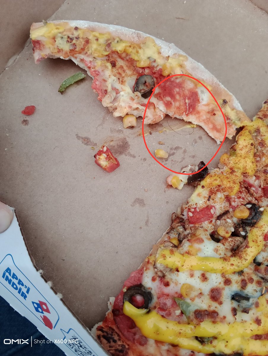 BazenTugay's tweet photo. @dominos 
Bu ne rezalet böyle bone kullanmıyor mu çalışanlarınız. https://t.co/7TzqyIGP3f