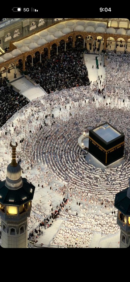 madeenh12's tweet photo. اللهمُ ᷂صل ᷂وسلِم ᷂على ᷂نبيّنا ᷂مُحمدﷺ💗..

...

 #يوم_الجمعه https://t.co/oev7lw9ljt