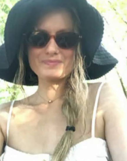 NBouvierOff's tweet photo. Natacha Rey, lanceuse d'alerte dans l'affaire Trogneux, vient de nous quitter.
Un hommage lui a été rendu dans la 600e émission dimanche dernier. 
Mes condoléances à ses proches.
Paix à son âme. https://t.co/nByhrAhgwk