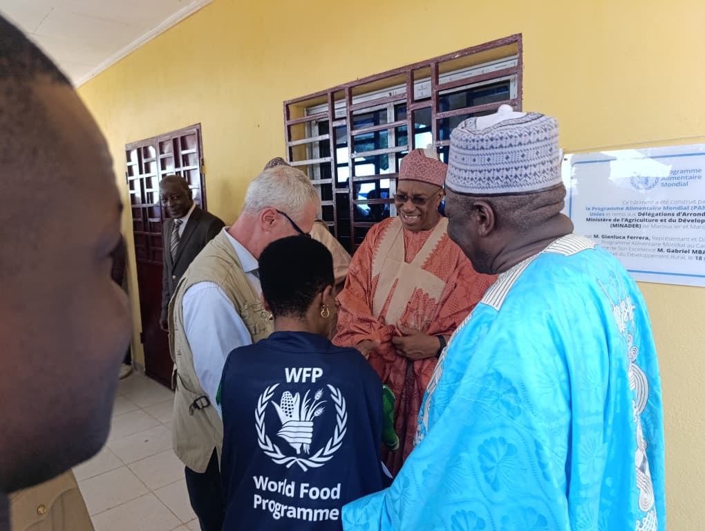 WFP_Cameroon's tweet photo. #Cameroon 🇨🇲
 
Today, @WFP officially handed over a newly constructed administrative building to the @MinaderCm Sub-divisional Delegations for Maroua I & II, strengthening institutional capacity & improving support to farming communities.
 
The facility was handed over by #WFP 🇨🇲 Rep & Country Director, @GianlucFerrera, in the presence of H.E. Gabriel Mbairobe, Minister of @MinaderCm, reaffirming our shared commitment to resilient #foodsystems & #foodsecurity in🇨🇲

#ZeroHunger