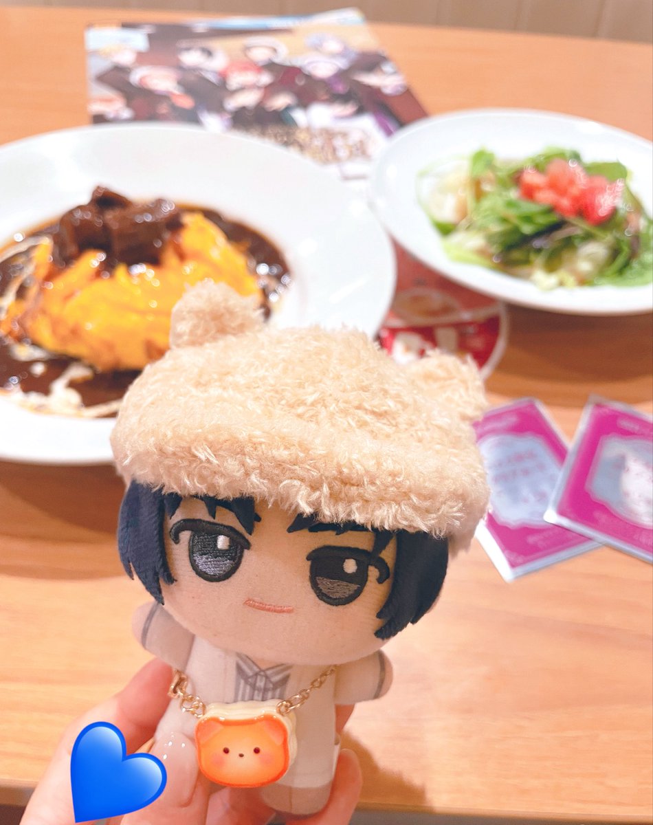 W_17i's tweet photo. 連休前に言うか、、、ってことが職場であってマジ気分最悪💢せっかくの連休を嫌なこと考えながら過ごすの嫌すぎるからネイル行って気分変え！そしてココスで爆食いして連休中は忘れる！くまさん仕様いおりんかわいい🫶 https://t.co/6j0F13CHVM