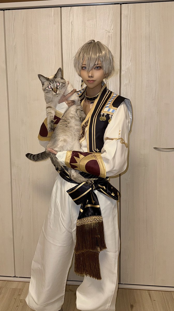 696zZ's tweet photo. ⚠︎︎cos
虎と石油王 https://t.co/orO2mBVS9a