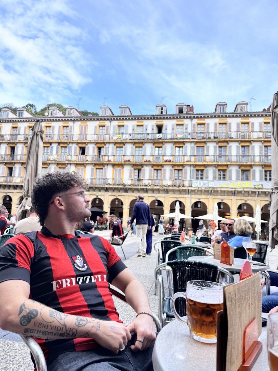 JJ_B__'s tweet photo. what a trip, what a place 🍒 https://t.co/6CtFXhG1Sv