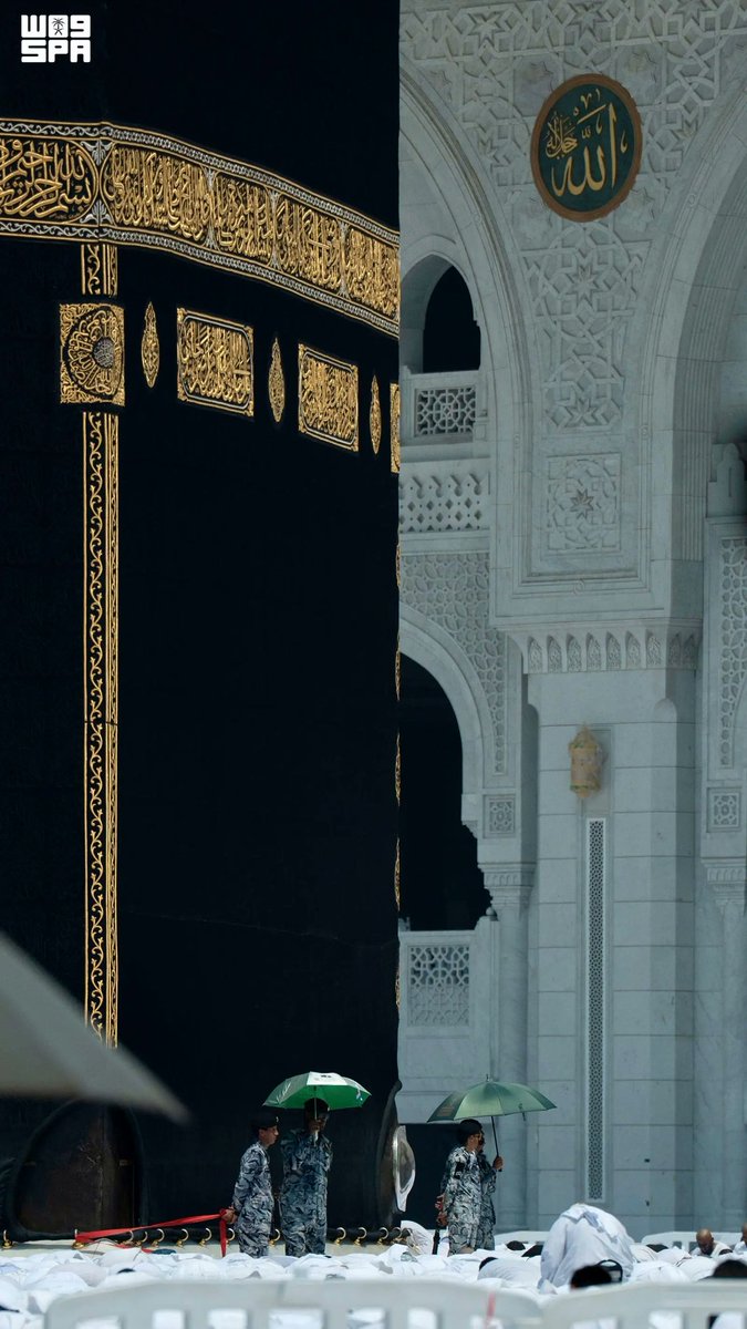 Labeebhubb's tweet photo. كُلُّ المَدَائِنِ وإن جَلَّت مَحَاسِنُهَا
لَيْسَتْ كَ مَكَّةَ إِجْلَالًا وَتَعْظِيمًا

#HouthisAttackMecca https://t.co/tOOx2P74ix