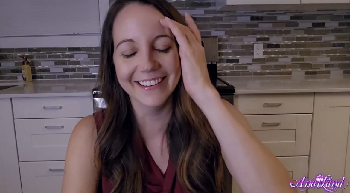 TheAndiLander's tweet photo. Breaking: @TheRealAndiLand’s 30 min Q &amp; A video is now available on https://t.co/bkyM54melp Andi answers her fans questions. This is a fun and very informative video. Andi is so honest with her answers and shows how much she loves her fans. This was AWESOME. Join Today! https://t.co/Ylz9P4lfjz