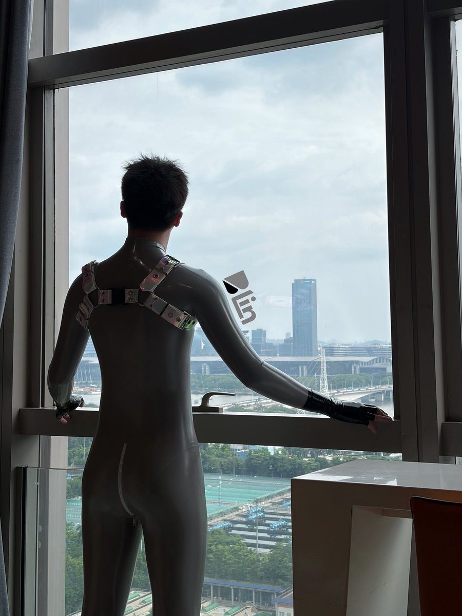 Blin_03z's tweet photo. 窗外的风景好美丽 https://t.co/5RgiDtqroB