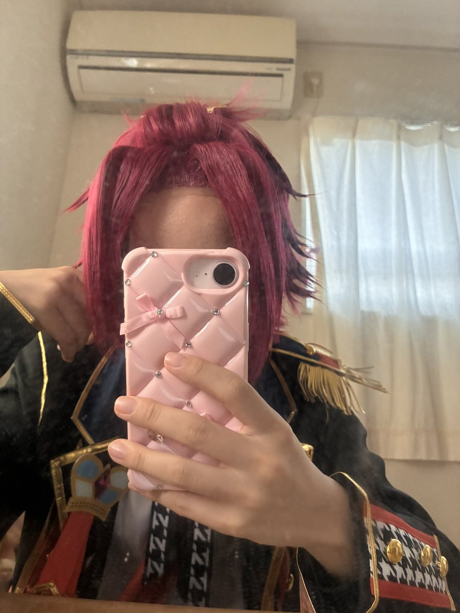 __ll1018's tweet photo. びっくりするくらい鏡汚い笑
新しいウィッグです( ◜࿁◝ ) https://t.co/uBYoUnJ4dp