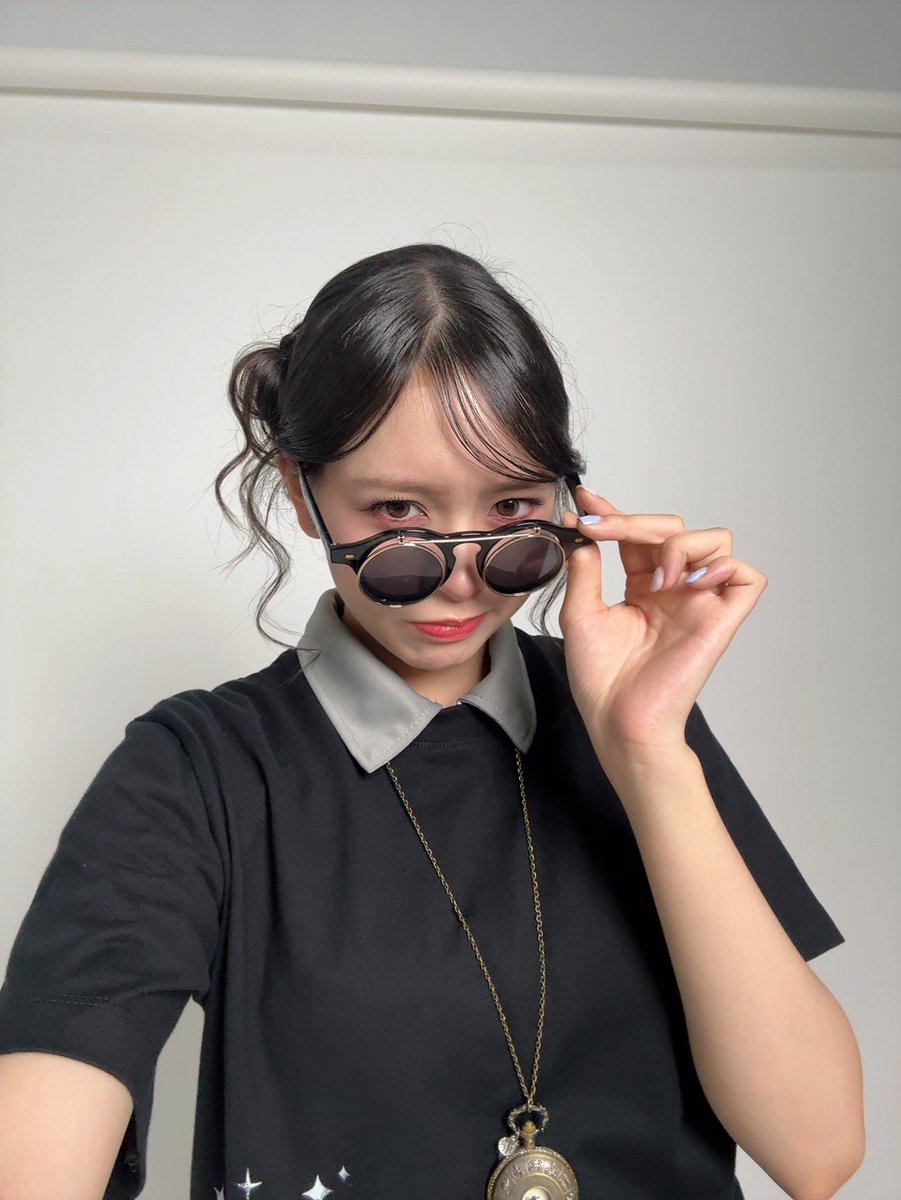 Lily_JKT48's tweet photo. #FriLy mwehehe https://t.co/kk3YJgff68