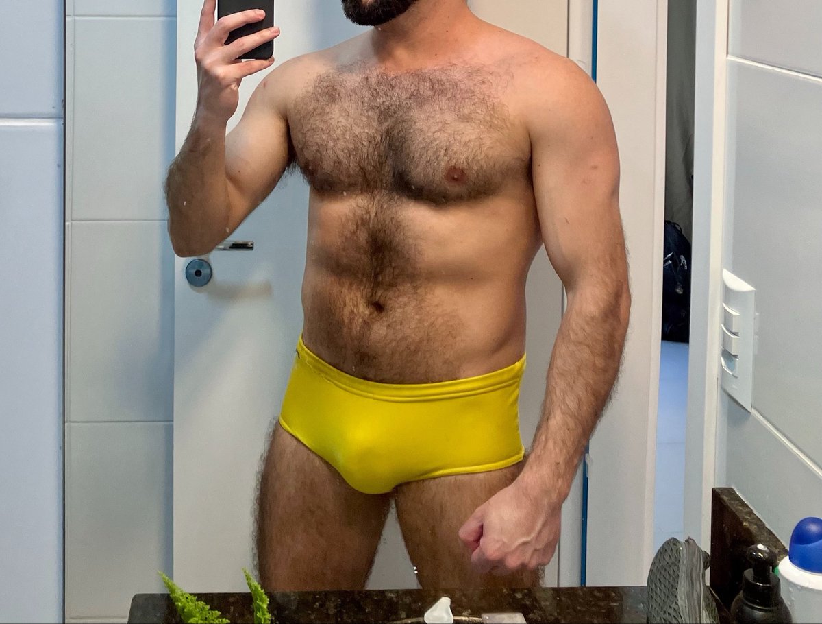 mineirodesungao's tweet photo. Bom dia, sungueiros! Sextou?

#sunga #speedo #hairy #bearded #curitiba #mineirodesungao https://t.co/Xkw45W7aTc