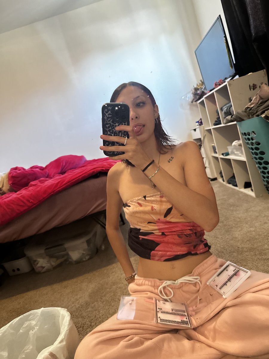 subbylovr69's tweet photo. Cucks 18 year old bop
This girl fully consented to this post https://t.co/rBqdMxLo6p