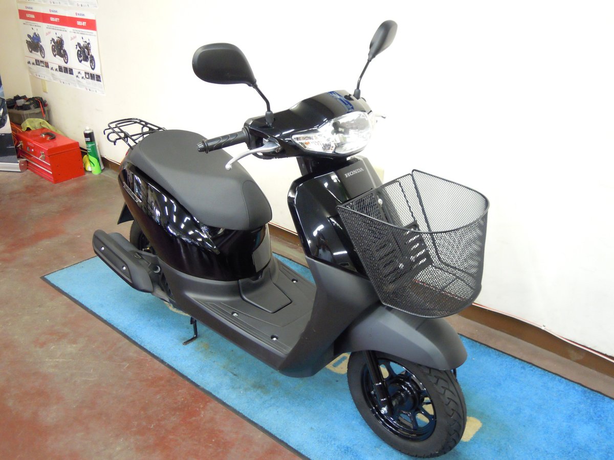AcHirabari's tweet photo. 【中古車入荷情報】 2025年モデル ホンダ タクトベーシック 走行距離22714㎞車両本体価格(税込)17万6000円。当店出荷のワンオーナー車!ヘッドライト、テールランプ共にLEDに変わっています♪メーカー保証2027年9月迄。通勤通学に是非! 詳しくは →https://t.co/phUHobGMAe
#Honda #TACT #タクト https://t.co/Y2MRnA1c7x