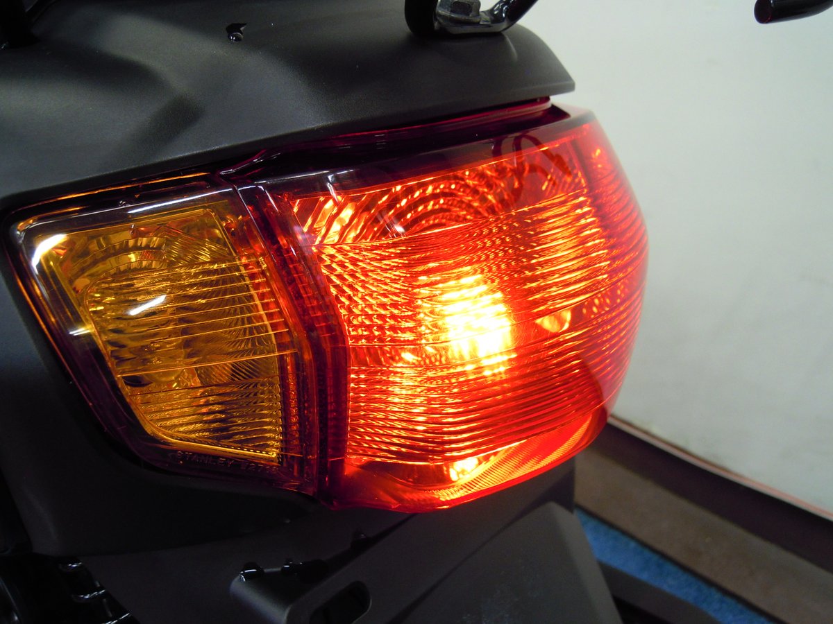 AcHirabari's tweet photo. 【中古車入荷情報】 2025年モデル ホンダ タクトベーシック 走行距離22714㎞車両本体価格(税込)17万6000円。当店出荷のワンオーナー車!ヘッドライト、テールランプ共にLEDに変わっています♪メーカー保証2027年9月迄。通勤通学に是非! 詳しくは →https://t.co/phUHobGMAe
#Honda #TACT #タクト https://t.co/Y2MRnA1c7x