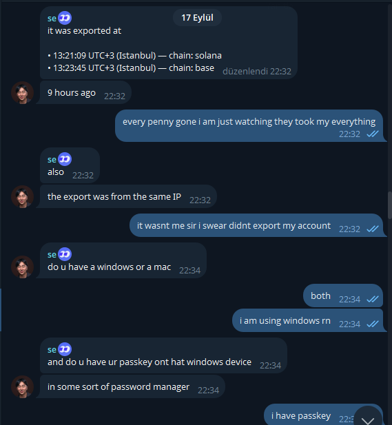 CryptoKemal's tweet photo. Günaydın arkadaşlar, 

Dün aptal bir oltalama ile fomo hesabım hacklendi biliyorsunuz, burada giden para elbette ciddi ancak buna üzülme fırsatı olmadan atılan iftiralar daha çok canımı sıktı.

Adamın biri 2 yıl önce mac mini aldığım fotoğrafı koymuş diyor ki hmm böyle yalanlara gerek yok.

Biri diyor ihtiyacın varmış satmışsın.

Mac windows her türlü bilgisayarım var yayınları da windowstan yapıyorum (1. resim)

hacker oltalama ile bilgisayarıma erişiyor, fomodan walletlarımı export ediyor cüzdanları boşaltıyor (fomo ile konuşmam 2. resim)

hacker $NST'yi tekde satıyor 28K dolar elde ediyor. (3. resim)

Fomo hesabım sadece meme trade ettiğim cüzdan ve burada 130K bakiye var, açık margin pozisyonlarım zaten 30K üzerinde karda.

Burada 28K dolar için bu dümeni yaptığımı söyleyenler ancak ve ancak hayatı boyunca bu parayı göremeyecek veya benim yerimde olsa böyle pis oyunlar yapacak aşağılık ezik insanlardır.

Ben bu rakamları kendi başarımla yılda defalarca kez kazanıyorum ama siz hayatınız boyunca yanına yaklaşamayacak twitterda insanlara pis salyalarını akıtacak ucube insanlarsınız.

Destek olan geçmiş olsun diyen herkese de teşekkürlerimi iletiyorum herkesin başından bir kez böyle bir şey geçiyor DEX ortamında başıma gelmez dememek lazım.