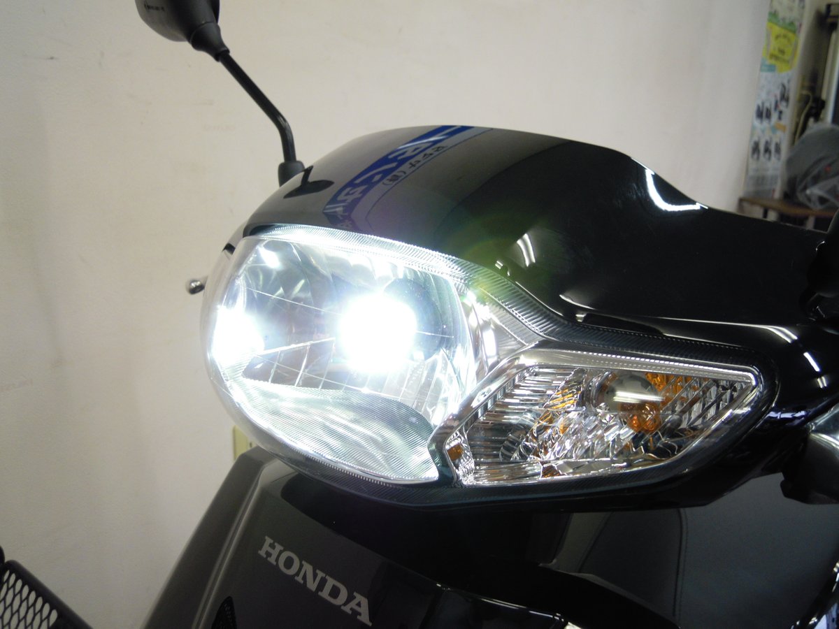 AcHirabari's tweet photo. 【中古車入荷情報】 2025年モデル ホンダ タクトベーシック 走行距離22714㎞車両本体価格(税込)17万6000円。当店出荷のワンオーナー車!ヘッドライト、テールランプ共にLEDに変わっています♪メーカー保証2027年9月迄。通勤通学に是非! 詳しくは →https://t.co/phUHobGMAe
#Honda #TACT #タクト https://t.co/Y2MRnA1c7x