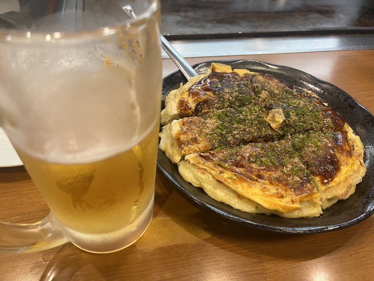 akato_8's tweet photo. と��あえずお疲れ様のビール
歩きすぎた笑笑 https://t.co/CLB7aPVluP