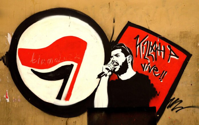 Per_La_Liberta_'s tweet photo. Τα πράγματα είναι απλά, δεν είναι μαθηματικά.
Τσακίστε τους φασίστες σε κάθε γειτονιά.

Καλημέρα ντροπές των οπαδών. https://t.co/Ck91PjsVxi