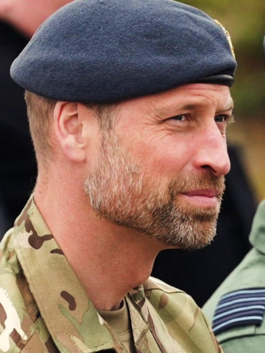 BillyDouglass7's tweet photo. #PrinceWilliam is a man of great strength, honor and integrity, who lives his life with dignity and class. He will be a wonderful King.๐๐๐
#PrinceWilliamIsAKing https://t.co/vFf9CBEmHI