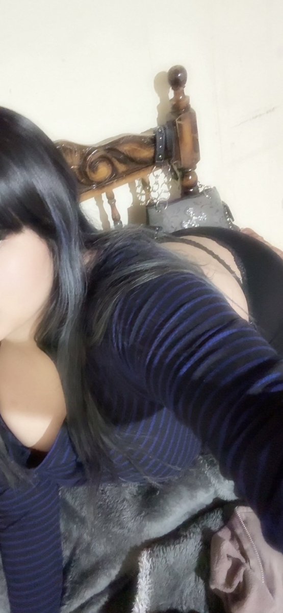 spookiehoochie_'s tweet photo. I’m built so cute :3 https://t.co/5leWVcc5mW