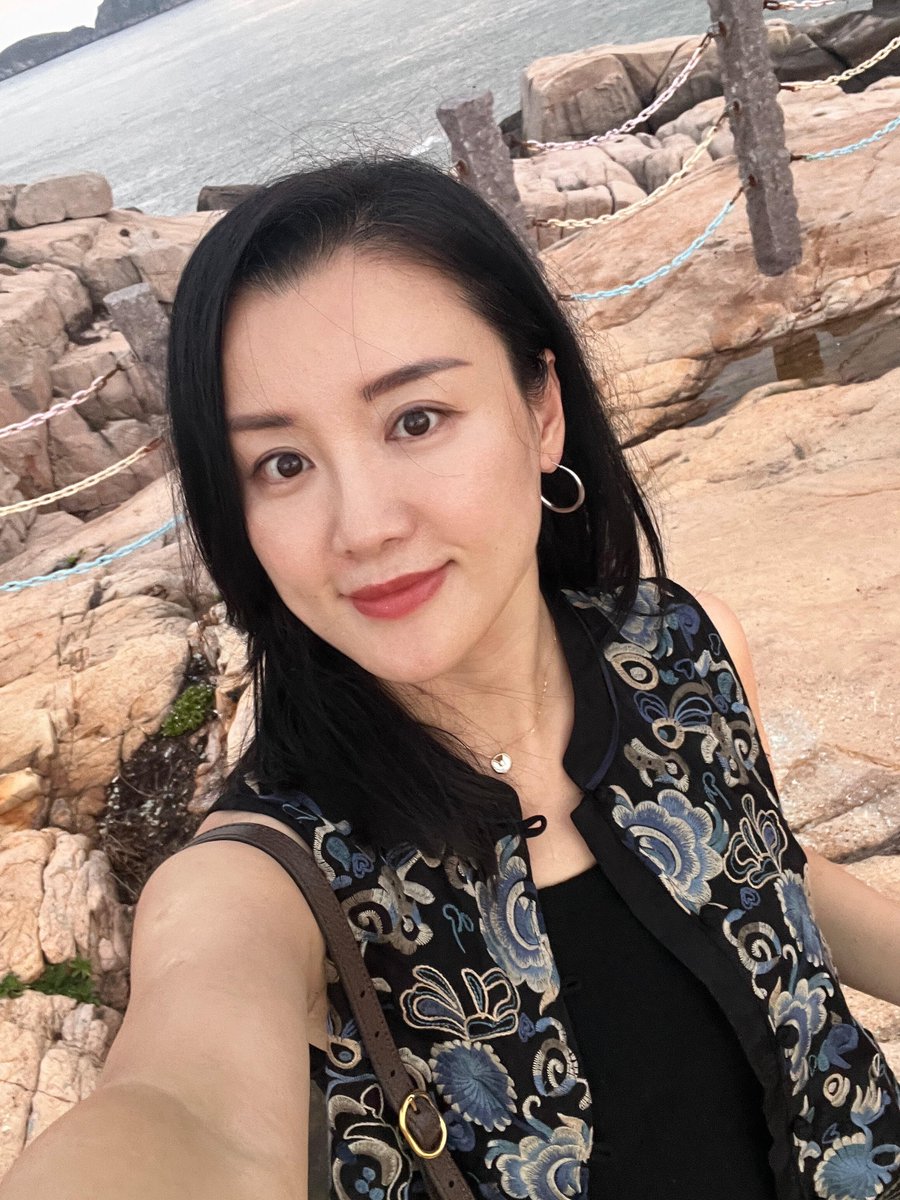 S3S66's tweet photo. 很认同这段话：
成人异性之间的真的不会有什么纯友谊。在相处聊天之中，某一时刻都会有和对方上床的想像，一旦机缘成熟了，就双向奔赴去床上了。 https://t.co/HwIMhndAE3