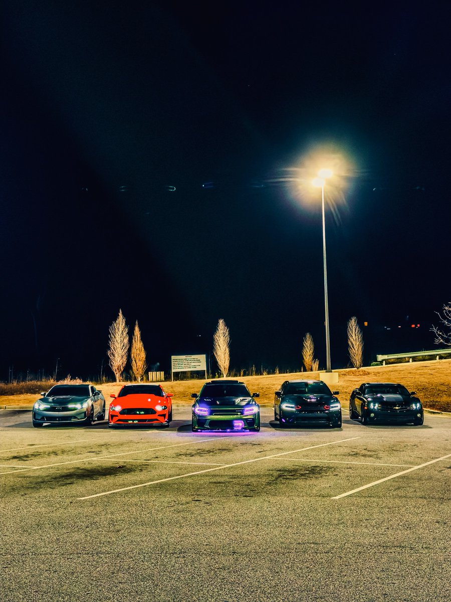 GriceldaDu6dp's tweet photo. Chevy x Mopar x Mustang…. https://t.co/pJSpoRO2En