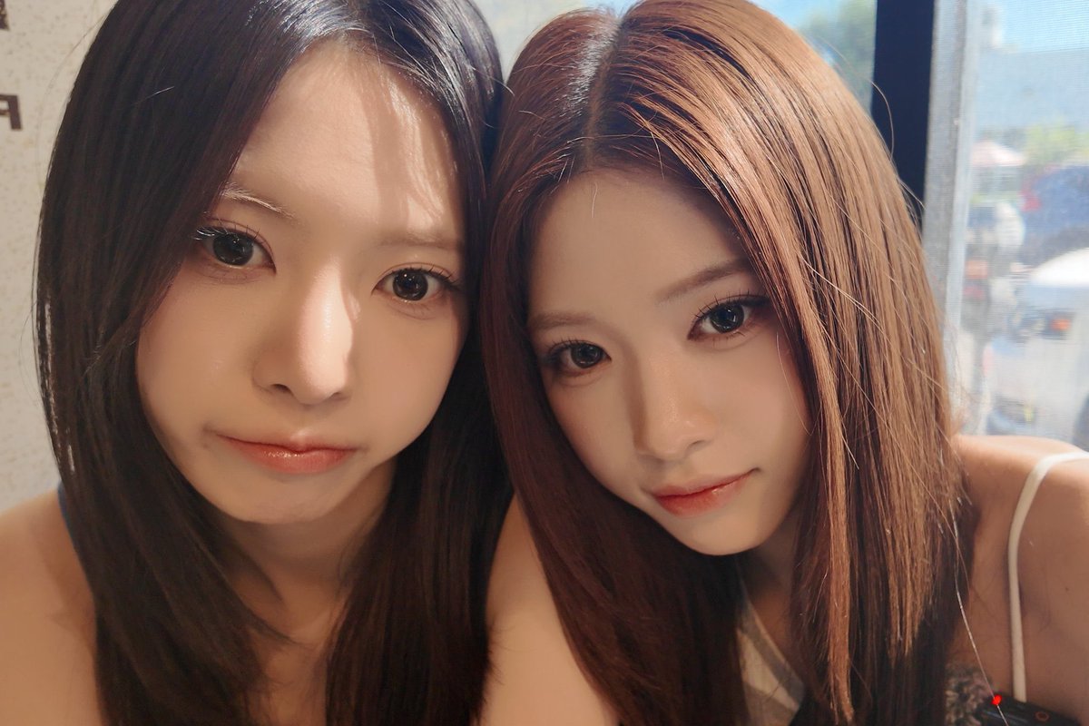 zzenvuree's tweet photo. 달콤프라이데이;; https://t.co/oCUzMAxPHm