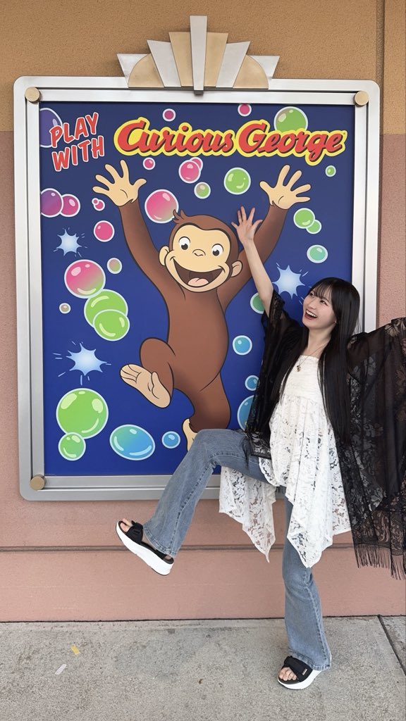 yagimashiro's tweet photo. 1.1万フォロワー様ありがとうございます！
わーい！！嬉しー！！🥳✨🎉💗💃🕺㊗️🎊 https://t.co/a22rTTmPXq