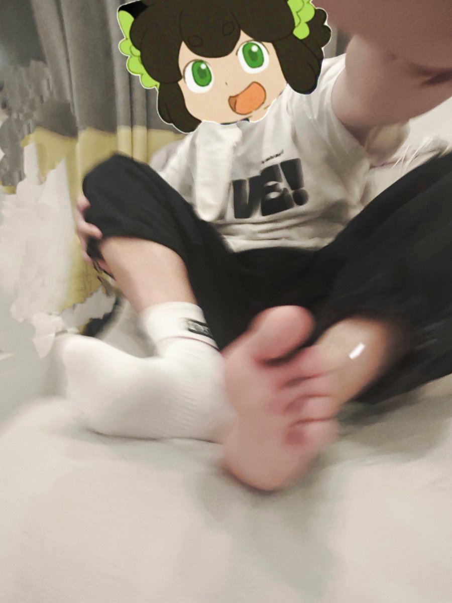 Snoopyjishi's tweet photo. “我叫小黑，我也是妖精！”
#正太 #裸足 #白袜 #罗小黑 #罗小黑战记 #正太 #胖太 #脚 #脚脚 #jio #jiojio #足 #嫩足 #嫩脚 #肉足 #肉脚 https://t.co/356RWqdaFI