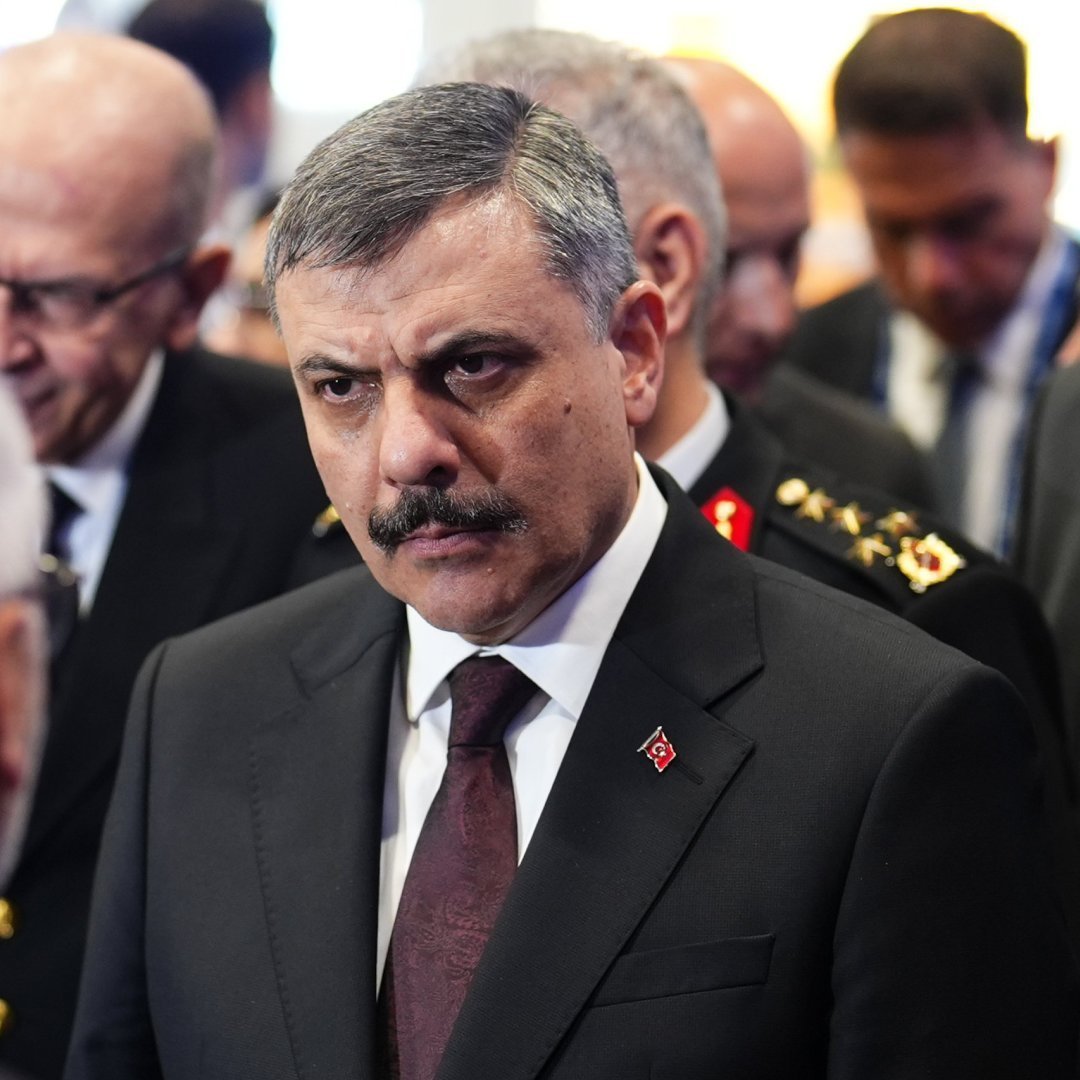 bpthaber's tweet photo. İçişleri Bakanı Çiftçi: "Türkiye’de şu an 2 kazadan biri motosiklet kaynaklı.

Bunların %16’sını kuryeler yapıyor." https://t.co/KVGalmL23o
