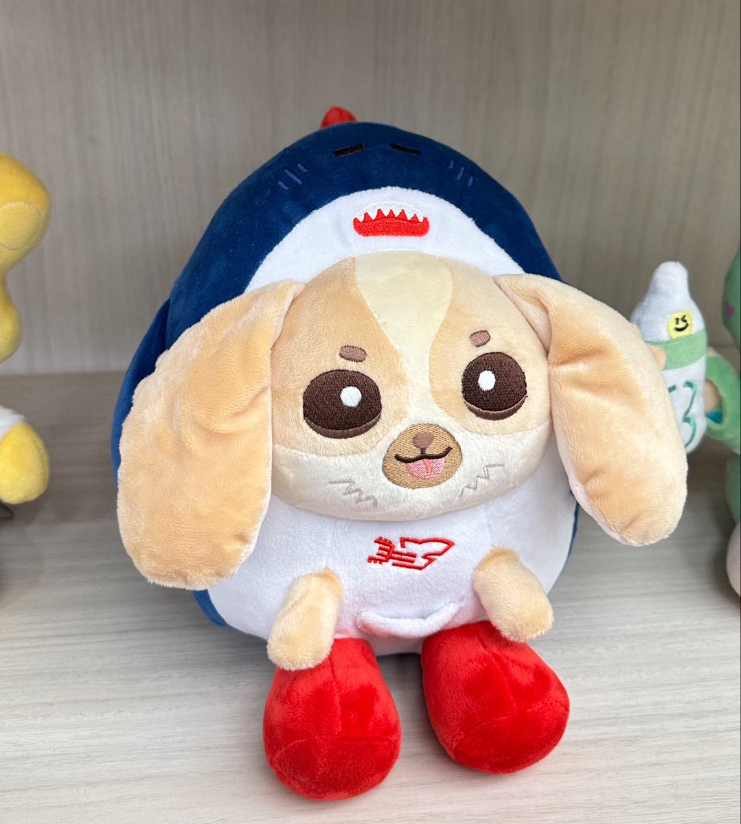 porcheeze's tweet photo. โต๊ะหมู่บูชาเวสสะลี่ 🐶🦈

#WESLEY 
#GEMMHOUSE https://t.co/FPElvcaU6j