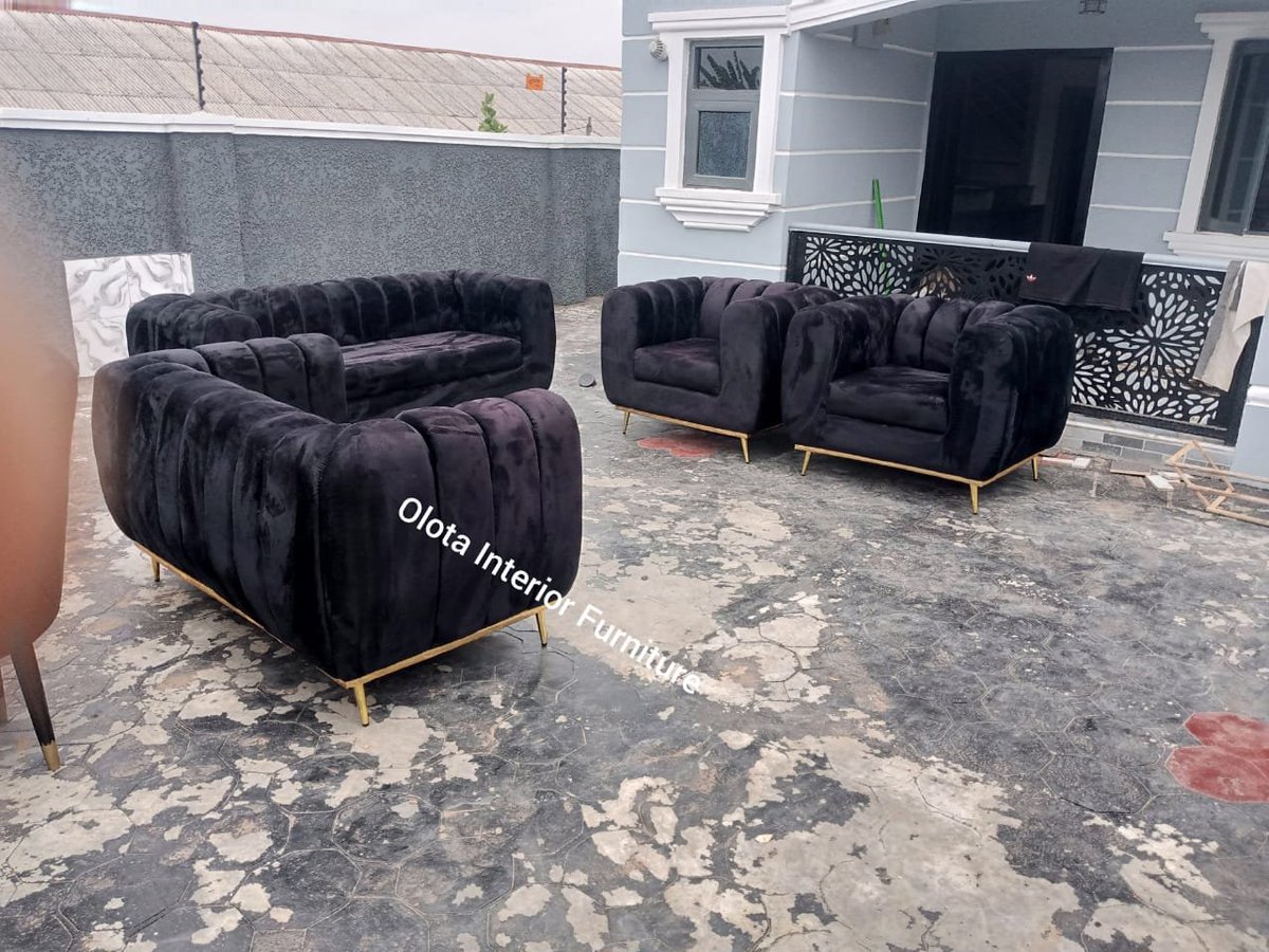 Olota48's tweet photo. Your furniture 🔌 https://t.co/8QMf4b6hY1