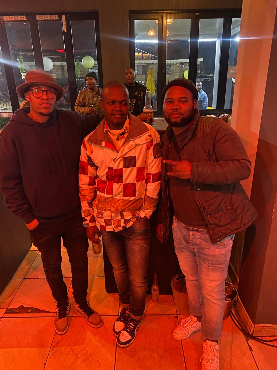 Bigstability01's tweet photo. We House Thursdays @Headlines_ls 🔥🚀 https://t.co/WcgfhFLpjy