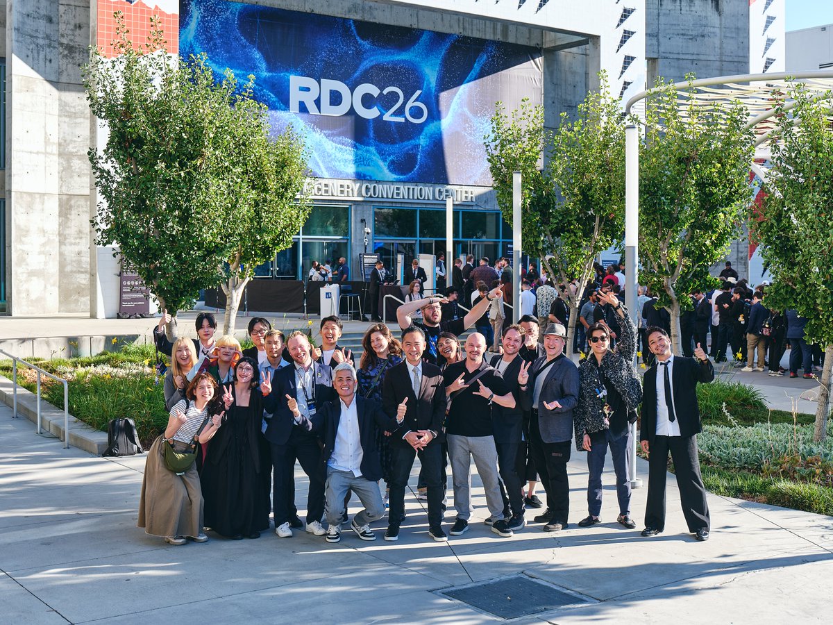 GeekOutKK's tweet photo. One last look back at our unforgettable time at #RDC26! 📸

From the GeekOut team, exclusive swag and ice cream to the GeekOut Creator Mixer and our RDC manga, these past few days were filled with amazing memories.

Thank you all so, so much for being part of it. See you again next year! 🙌✨

#GeekOut #Roblox