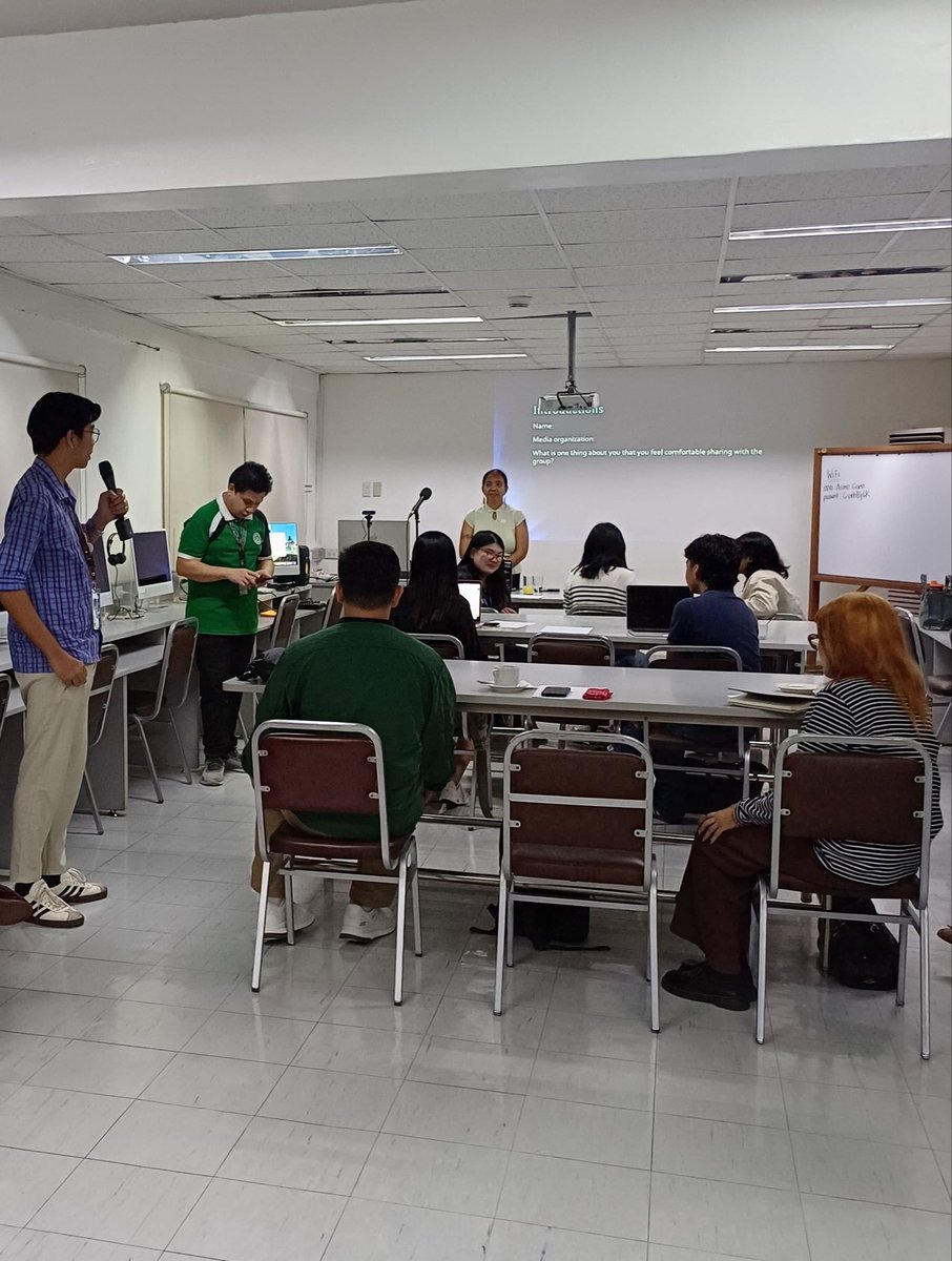 UKRinPH's tweet photo. On 18 September, the Embassy of Ukraine in the Philippines joined the Embassy of Canada, Journalists for Human Rights, and De La Salle University for a two-day journalists’ training on responsible reporting of children’s rights violations. https://t.co/z9US2HmU0B