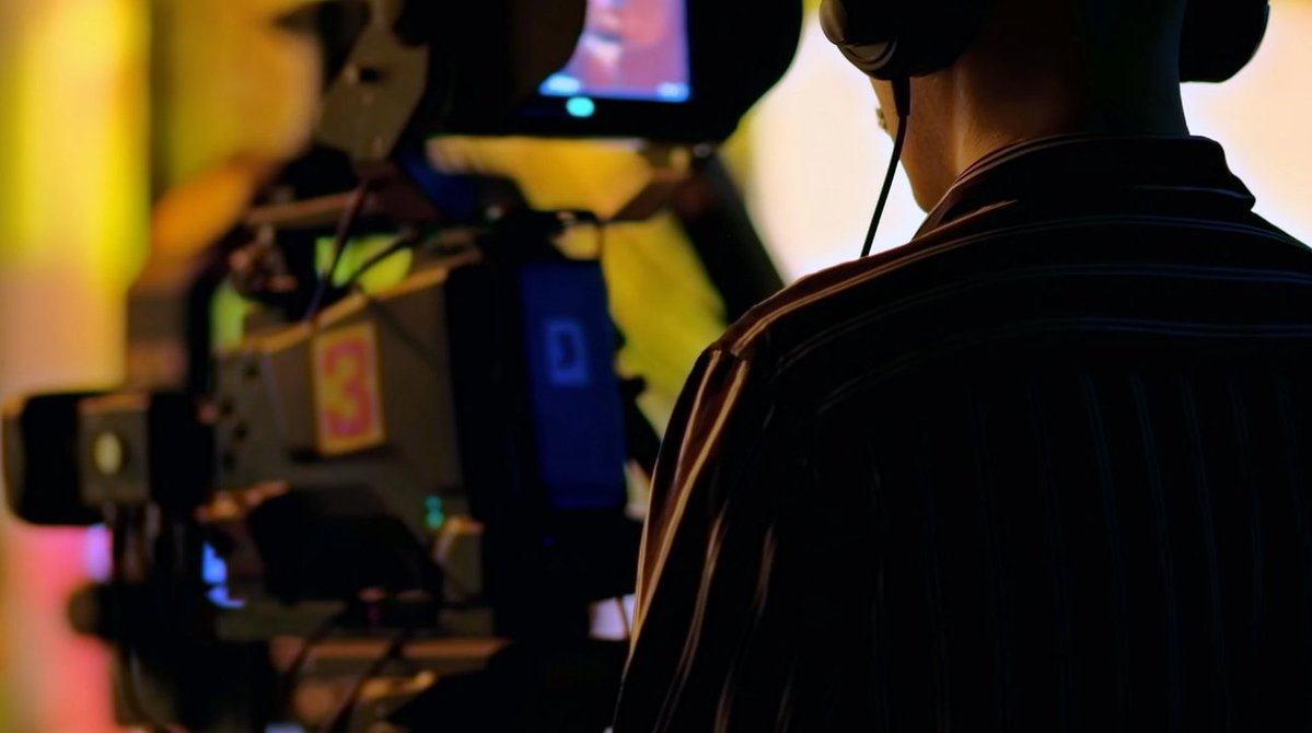 msftRob's tweet photo. Human creativity remains essential as AI changes how media is created, delivered and experienced. 

We’re helping orgs combine trusted data, our AI tech including Copilot, and strong partnerships while keeping accountability and responsibility central: https://t.co/0MeJ6IFWod https://t.co/OeldDWIgO4