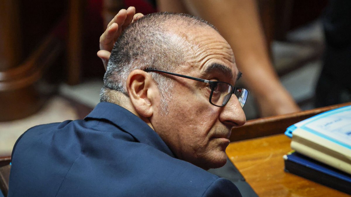Allonsy_France's tweet photo. La députée européenne #RimaHassan et #LFI exigent la démission du ministre de l'Intérieur #LaurentNuñez. Il est accusé d'avoir propagé auprès de journalistes de fausses informations sur la découverte de #drogues dans le sac de l'élue, des accusations classées sans suite

#France https://t.co/jzQ3yasak6
