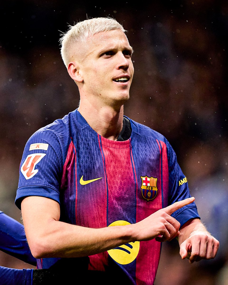 livescore's tweet photo. Dani Olmo’s boots are customised with his own personal logo printed on them, along with the Spain flag 👀🔍

The logo is a silhouette of his signature celebration 🥶 https://t.co/ZpnUc2SJ8X