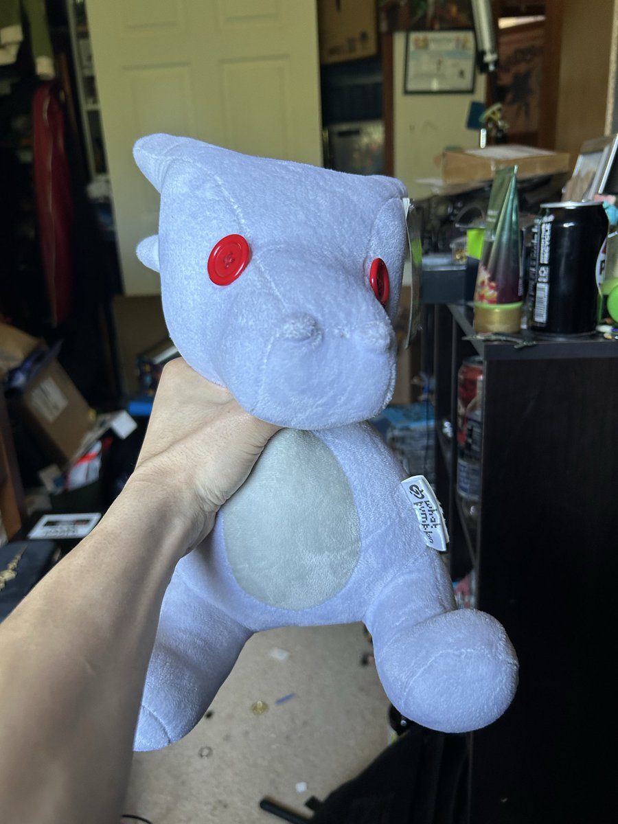 Jesse231038's tweet photo. I prefer tumblr

Look at my pyralspite plushie though!! https://t.co/nHI3qtFMJi